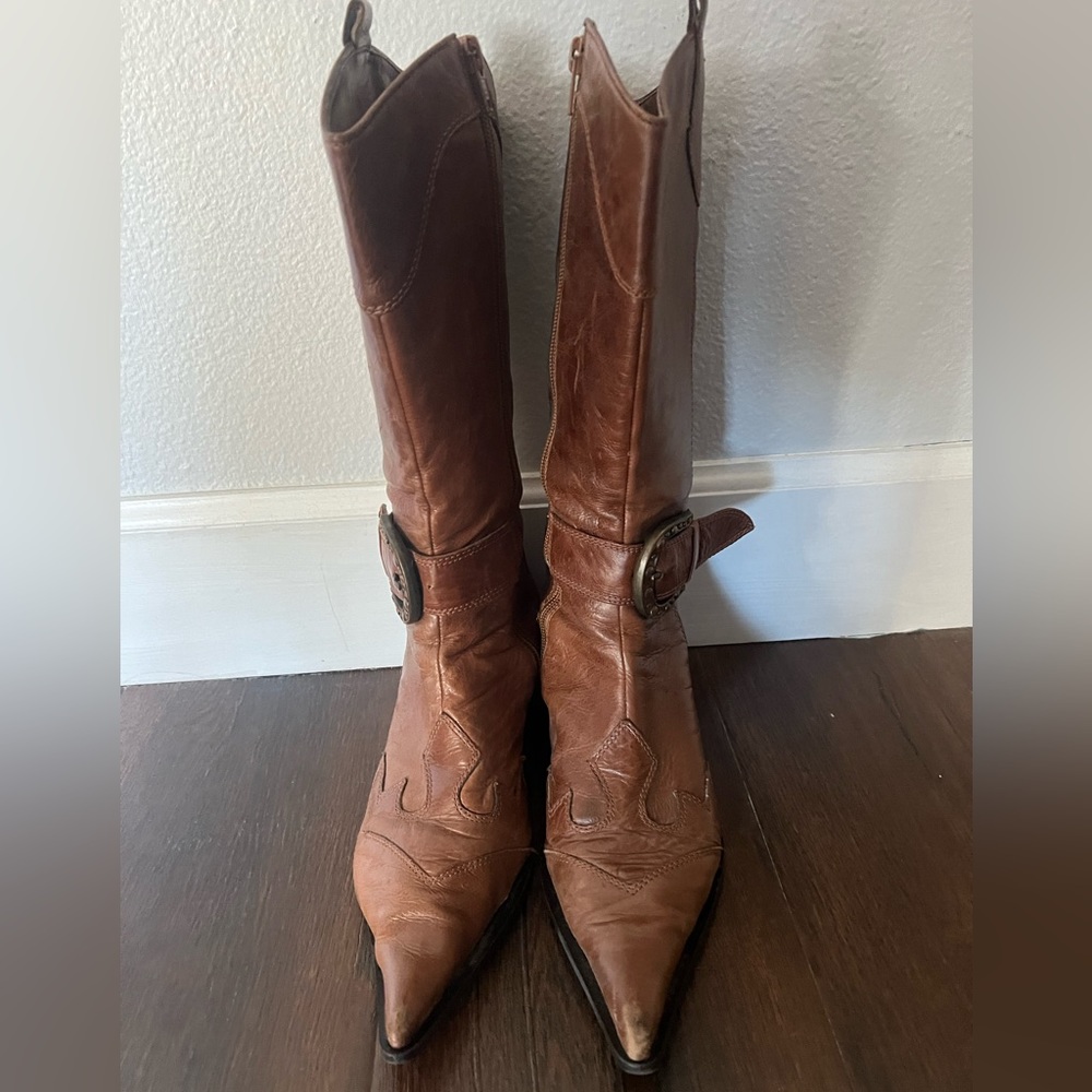 Steve Madden Brown Cowboy boots
